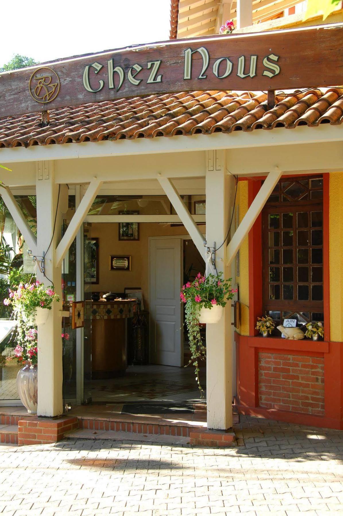 Logis Hotel Restaurant Chez Nous Sainte-Croix  Exteriér fotografie
